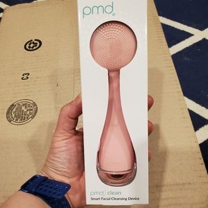 PMD Smart Facial Cleansing Device